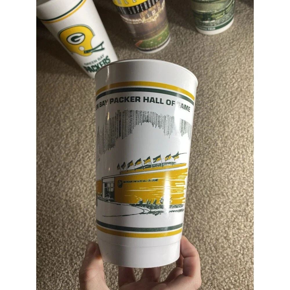 Lot of 14 Vintage Green Bay Packers Cups 1996 Super Bowl XXXI Schedule HOF
